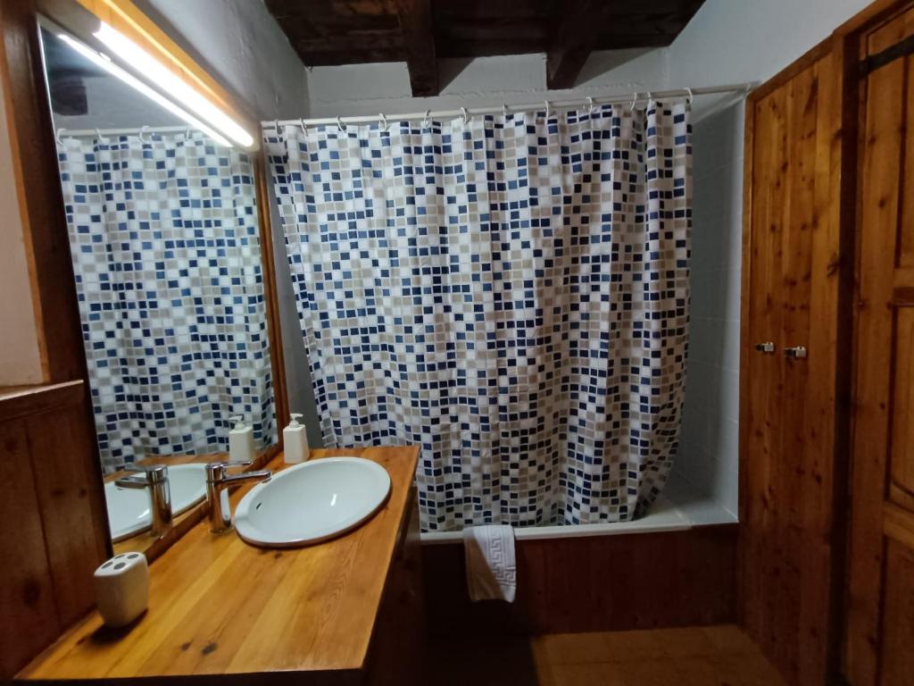 Koupelna v ubytování Inmocyma Residencial Linsoles-Valle de Benasque
