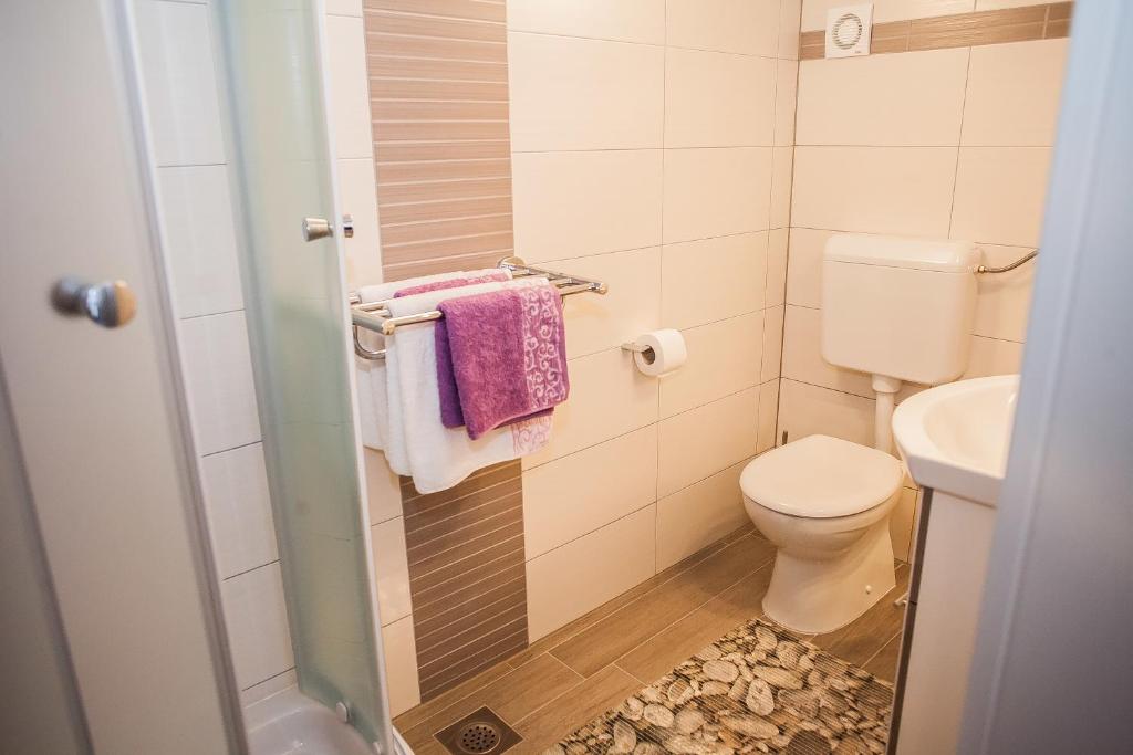 Gabi Rooms & Studio Apartment - 4