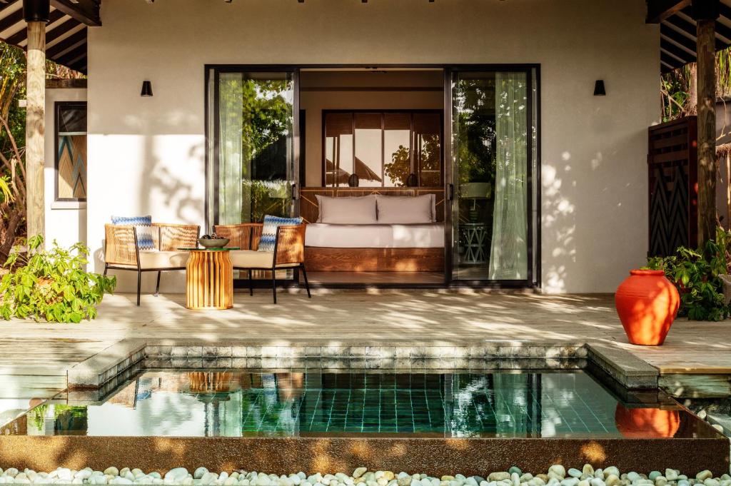 NH Collection Maldives Havodda Resort - View 18