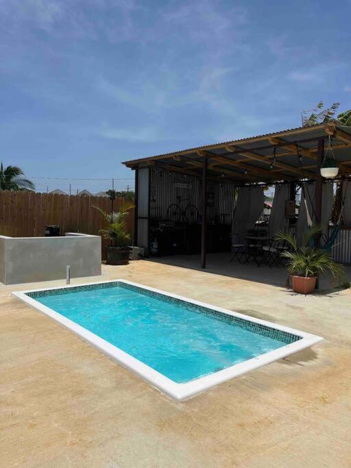 Bazén v ubytování El Camper RV with pool. nebo v jeho okolí
