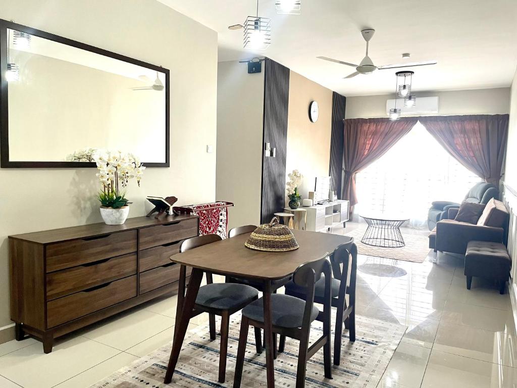 Posezení v ubytování Omma Homestay Putrajaya, Presint 17