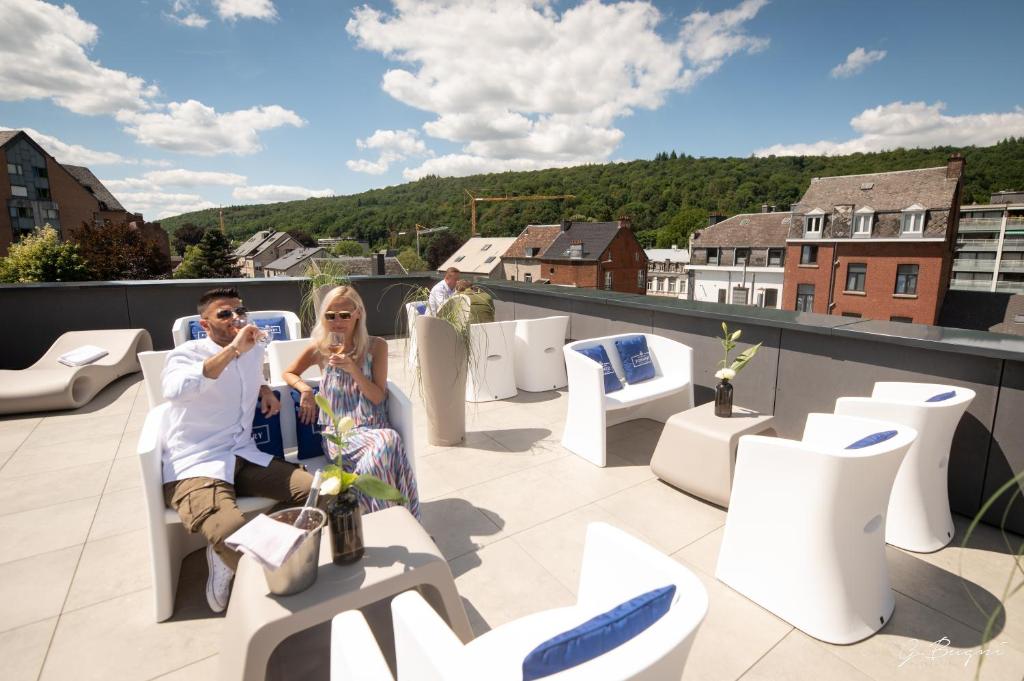 Nespecifikovaný výhled na hory nebo výhled na hory při pohledu z hotelu