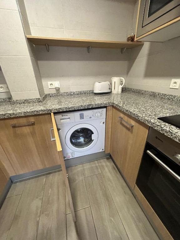 Kuchyňa alebo kuchynka v ubytovaní IV Apartamento junto a PLAZA MAYOR