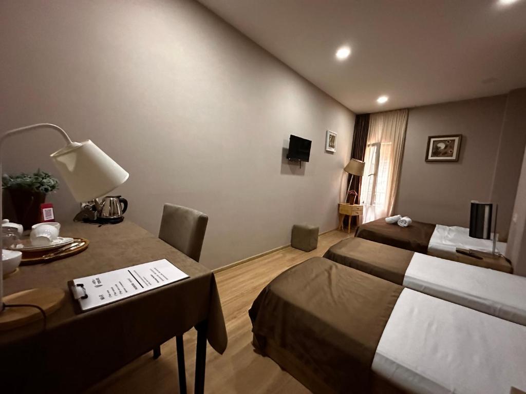 Terrace Tbilisi Center - Deluxe Quadruple Room
