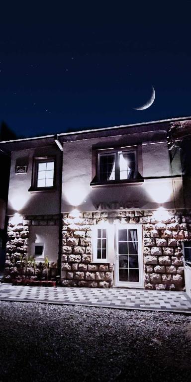 Budova, kde se hostel nachází