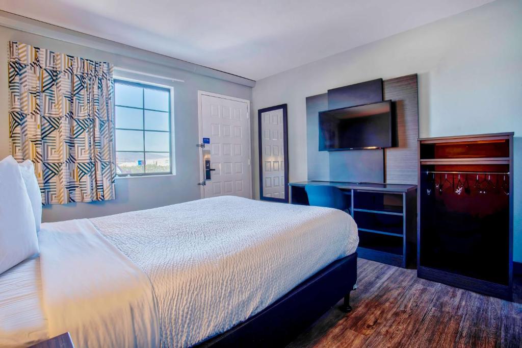 Motel 6-Kingman, AZ - Route 66 East - Habitación Queen