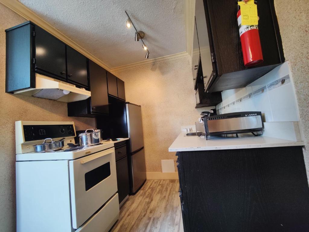 Divya Sutra Suites on Robson Downtown Vancouver - Resim 27