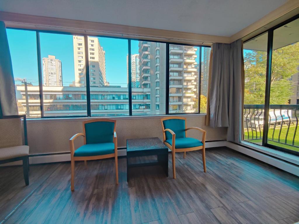 Balkón nebo terasa v ubytování Divya Sutra Suites on Robson Downtown Vancouver