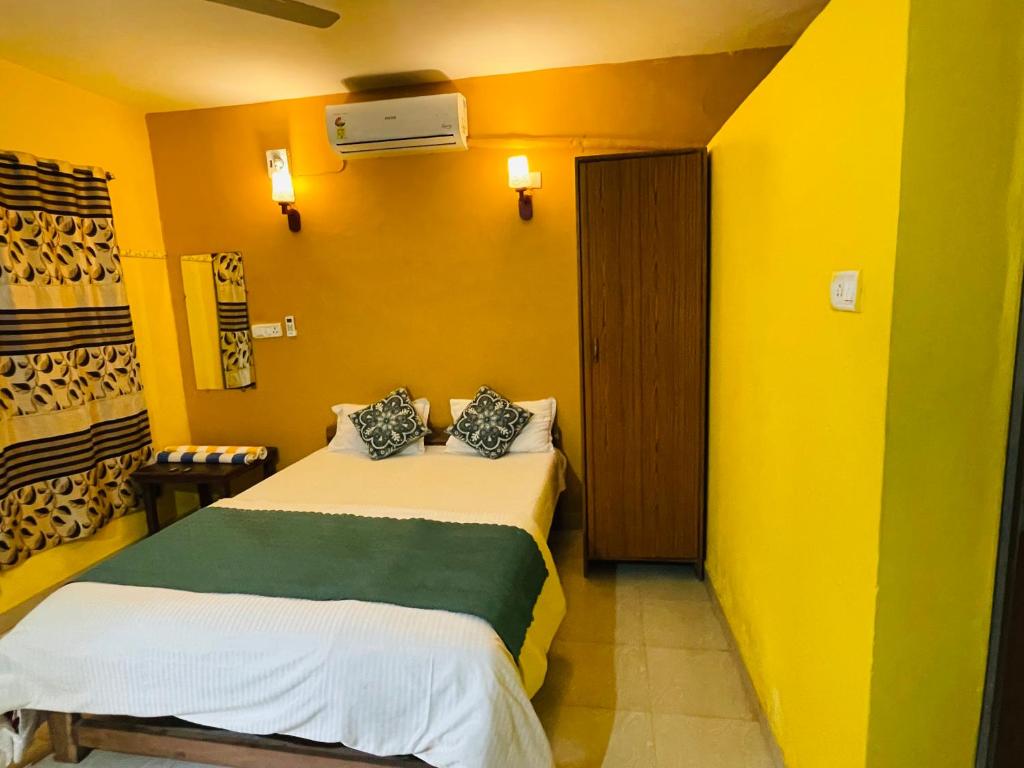 Postel nebo postele na pokoji v ubytování Samantha Inn Beach Resort