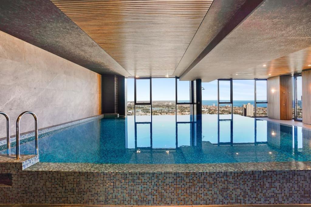 Palladium Tower Premium Southbank Apt w parking, Melbourne Updated