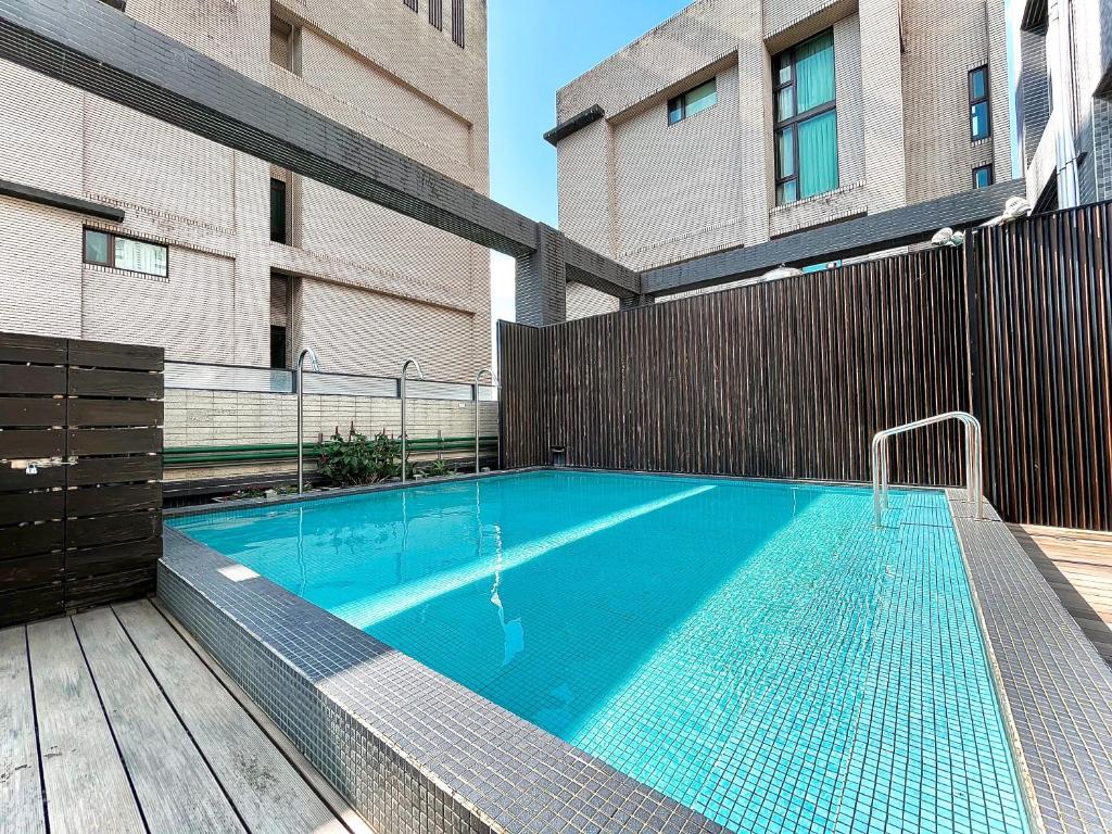 Bazén v ubytování Vasty Jiaoxi Hotel nebo v jeho okolí