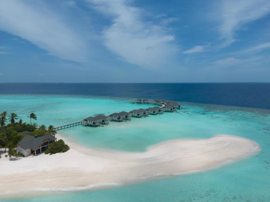 NH Collection Maldives Havodda Resort - View 10