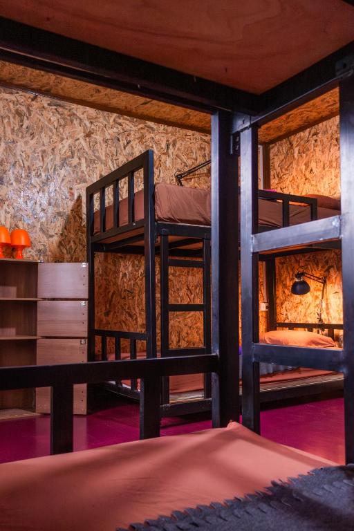 Postel nebo postele na pokoji v ubytování BB Dorm Koh Kood