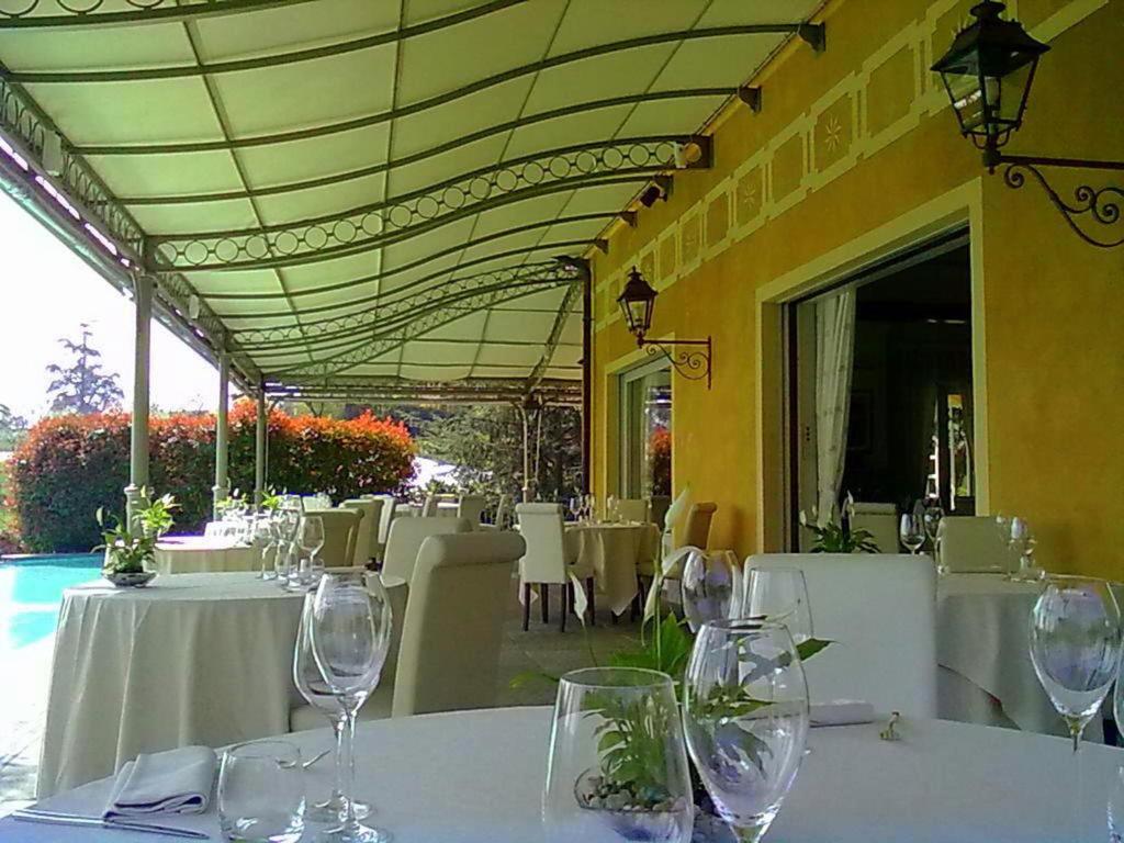 Bazén v ubytování Poggio Radicati Hotel De Charme nebo v jeho okolí