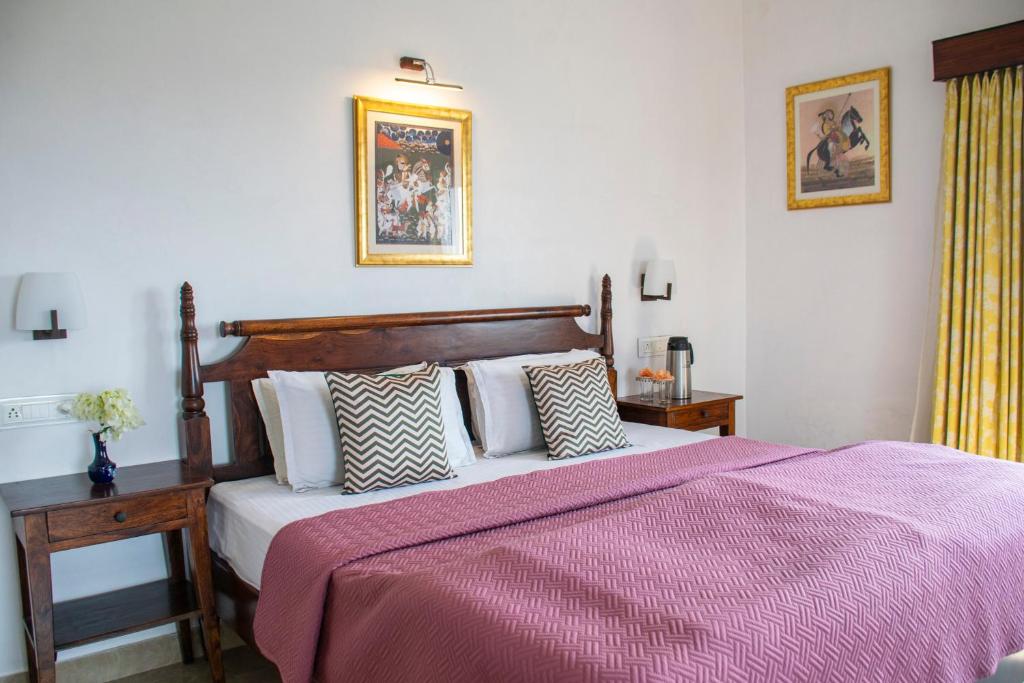 Titardi Garh- 18th Century Castle Homestay - Deluxe Double Room (2 Adults + 1 Child)