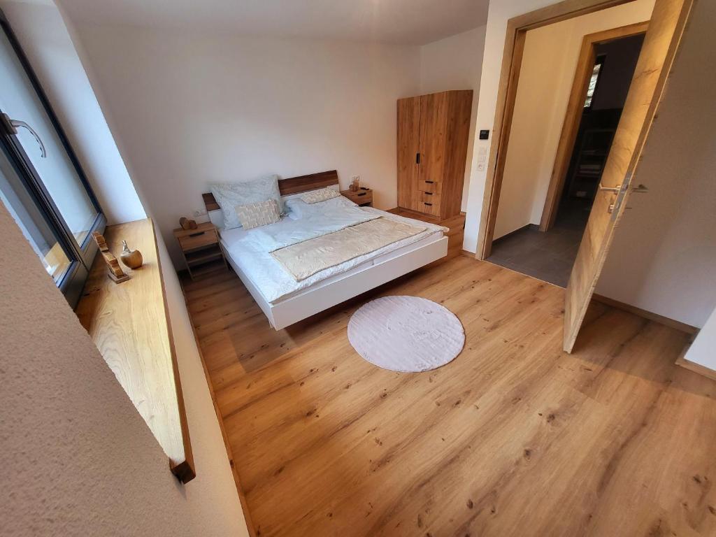 Postel nebo postele na pokoji v ubytování Bergblick Wohnung Posch