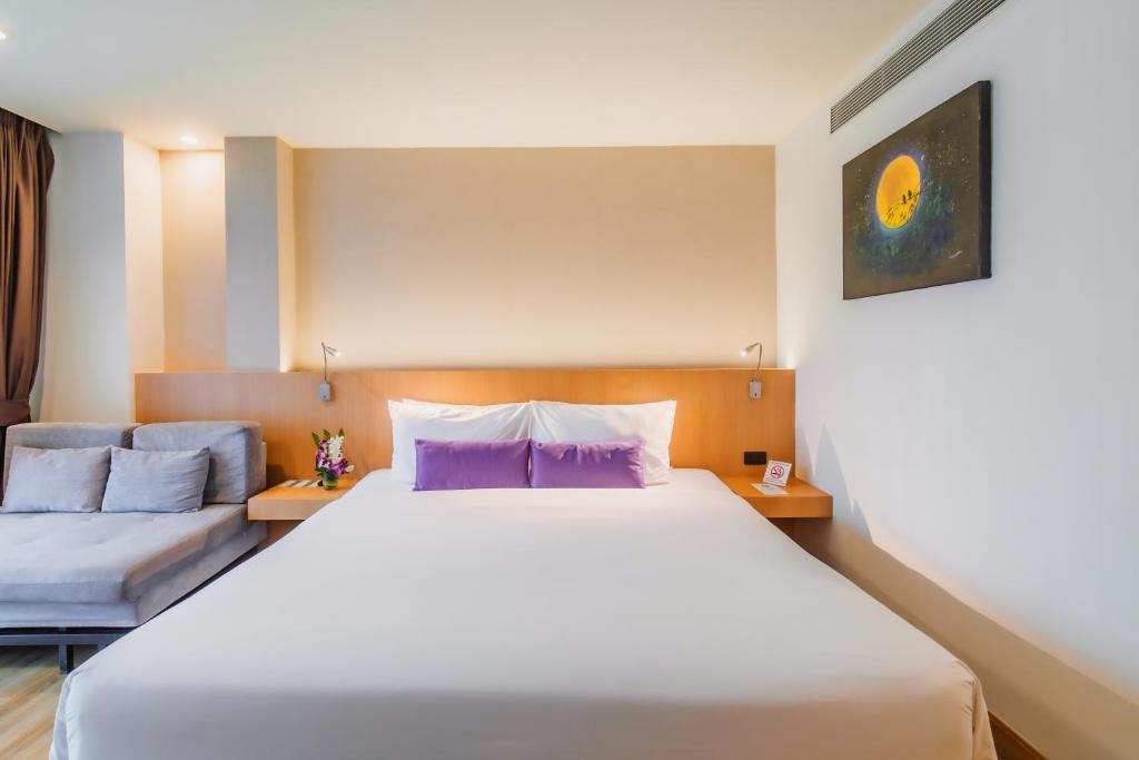 The Lunar Patong - Resim 27