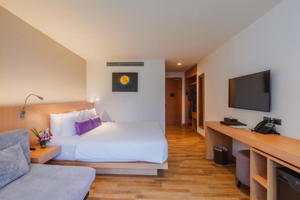 The Lunar Patong - Resim 29