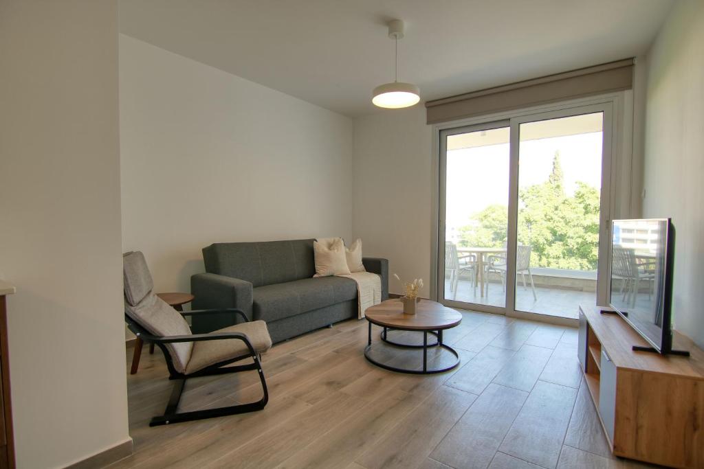 Phaedrus Living Coral Suites Seabreeze
