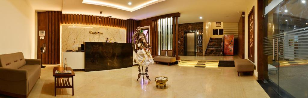 Posezení v ubytování HOTEL NIVETHA INN