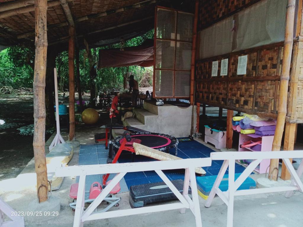 Restaurace v ubytování JUNGLE GYM LA UNION Prana fan kubo 2 pax