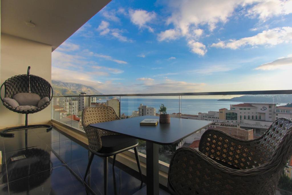 Tiger apartment in Elia Residence, Budva (updated prices 2024)