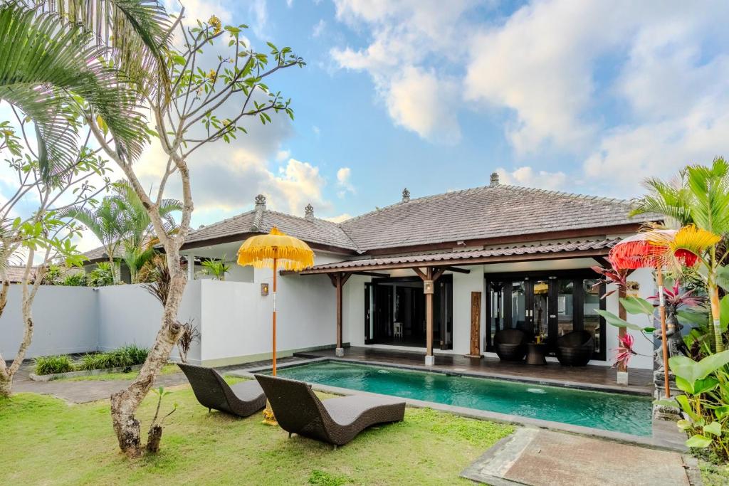 888 Villa Ubud 내부 또는 인근 수영장