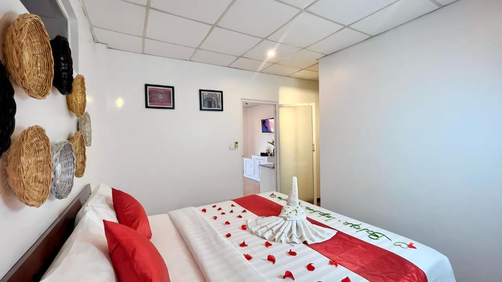 Boutique Indochine d'Angkor - Deluxe Double With Terrace City View - Free Pick Up