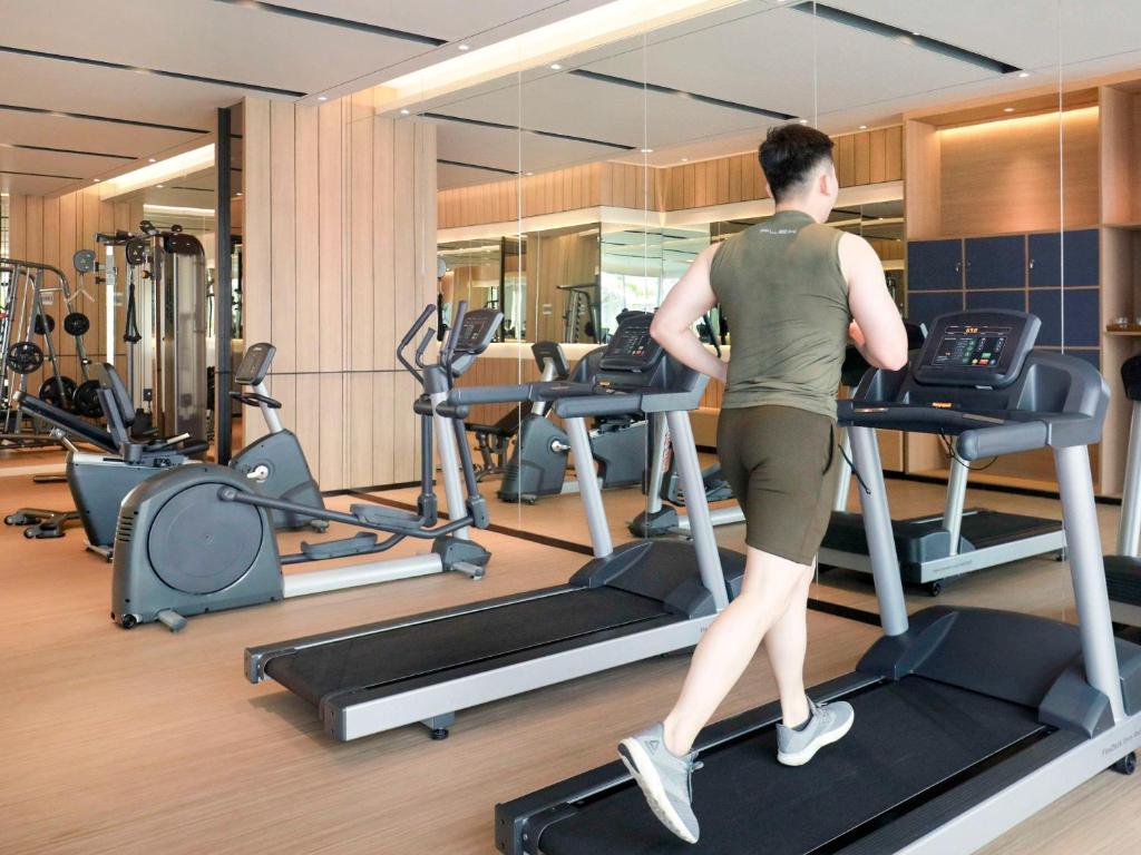 Fitness centrum a/nebo fitness zařízení v ubytování Mercure Samarinda