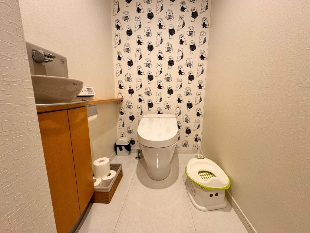 TENT OKAYAMA - 3 bedrooms, 10 min walk from Okayama Station - Three-Bedroom Apartment