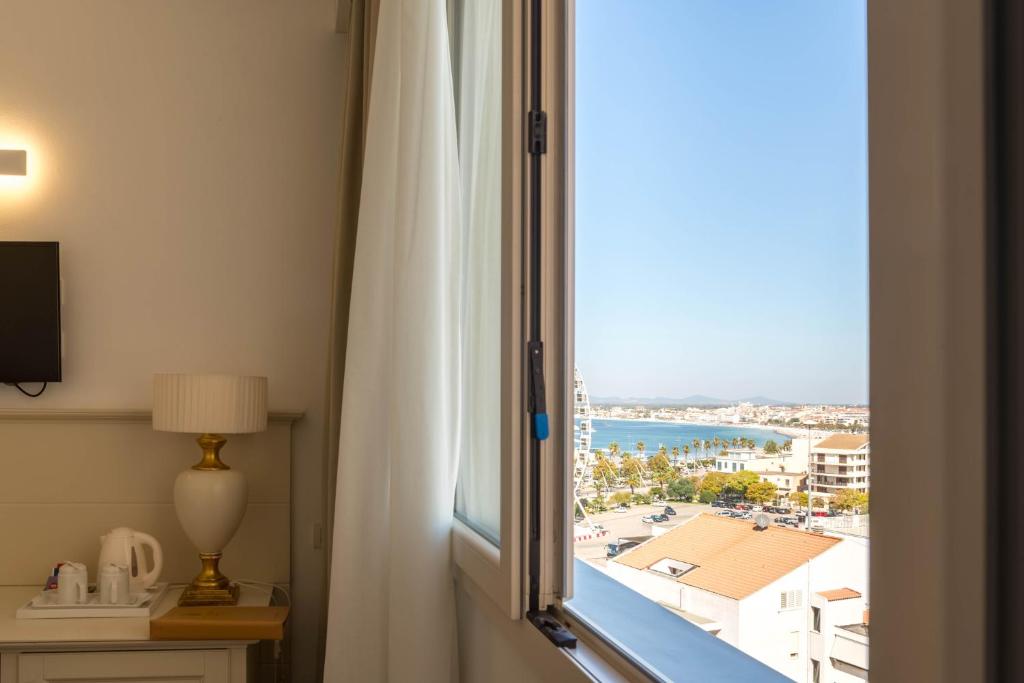 Hotel Catalunya - Quarto Duplo Ou Twin Com Vista Mar Lateral