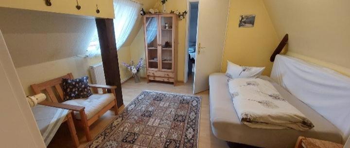 Ferienwohnung Obhausen bei Querfurt - Three-Bedroom Apartment