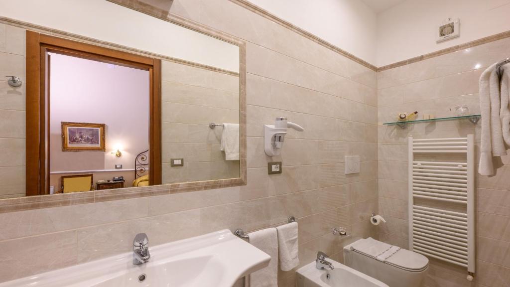 Koupelna v ubytování Hotel Posta