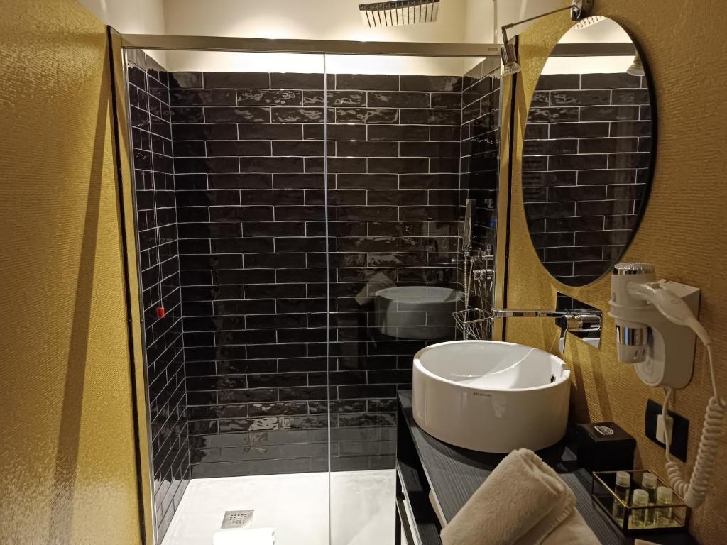 Theatrum Rooms and Suite - Economy Double Or Twin Room