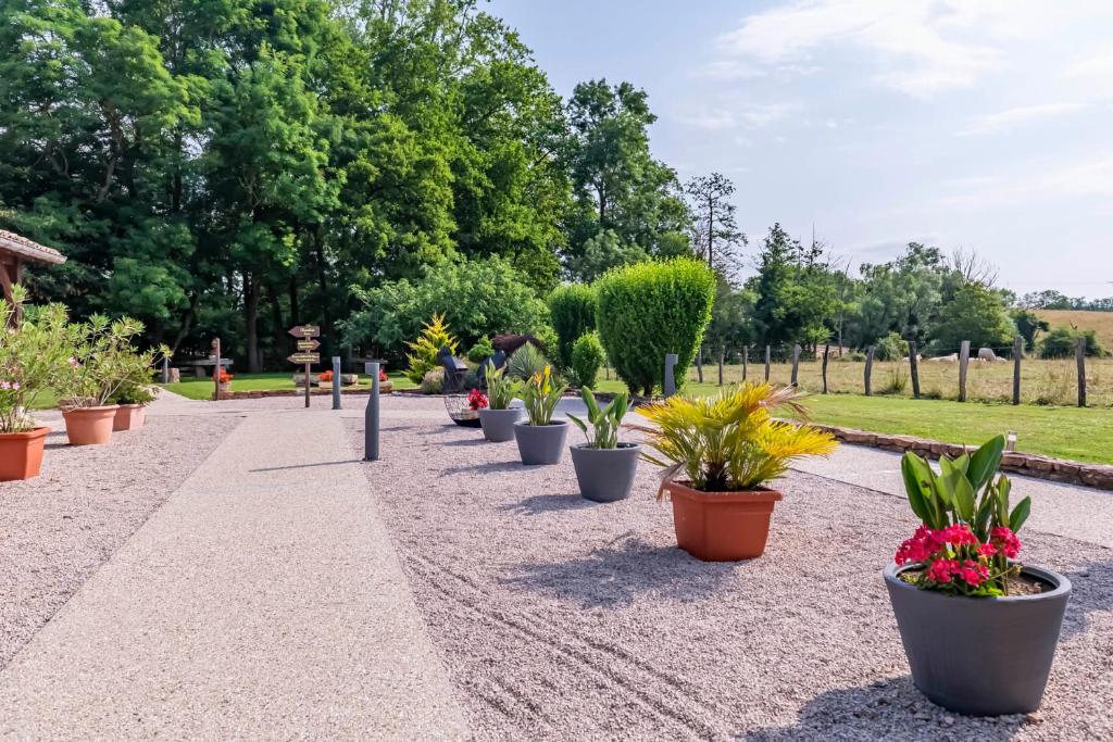 Zahrada ubytování Hôtel du Moulin de la Brevette