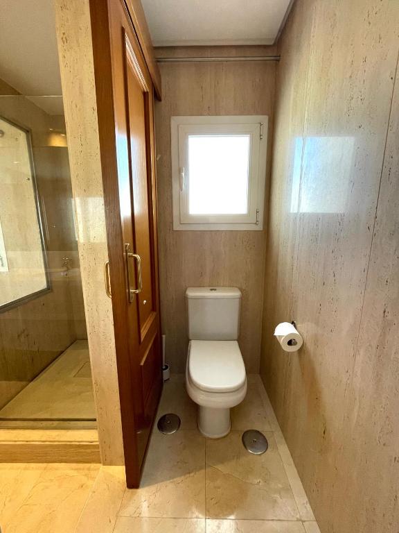 Łazienka w obiekcie FANTASTIQUE MAISON DE VILLE A COSTALITA