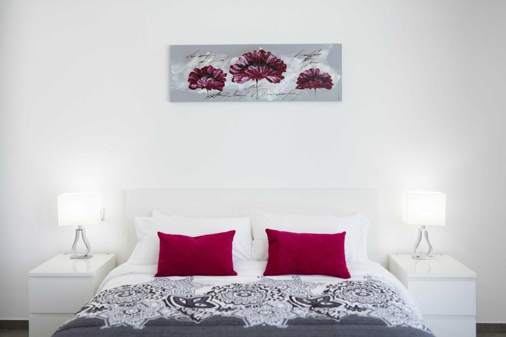 Postel nebo postele na pokoji v ubytování Modern Los Mojones Villa 3 Bedrooms All En-Suite Villa Berniente Great Sea Views Puerto Del Carmen