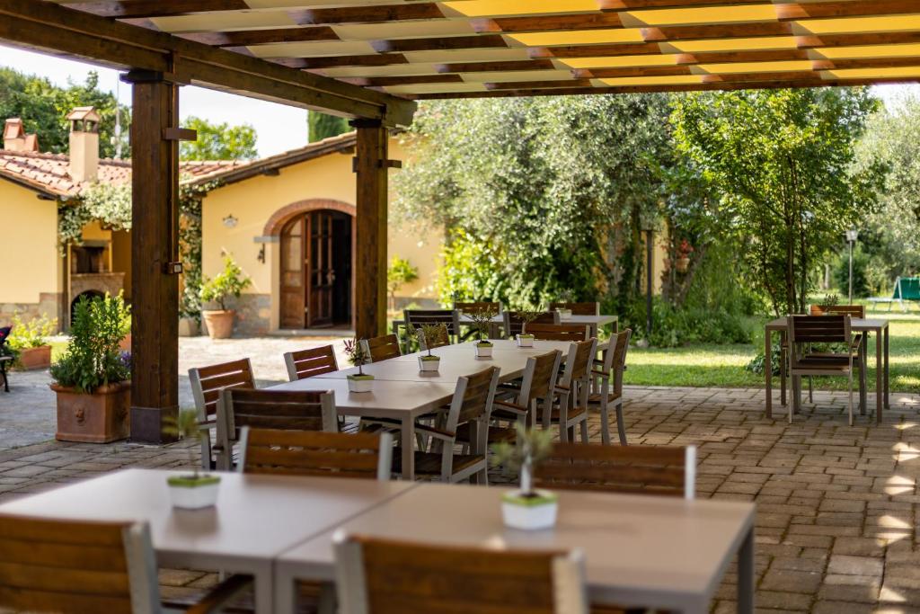 A garden outside Agriturismo LaPievuccia