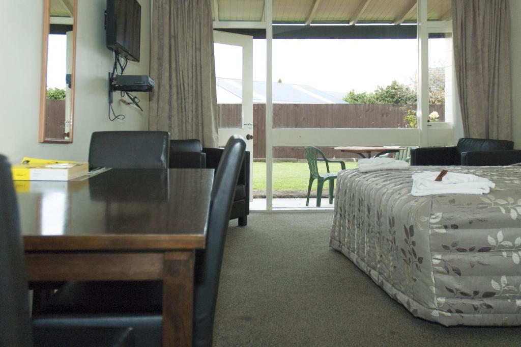 Blenheim Road Motor Lodge - Resim 17