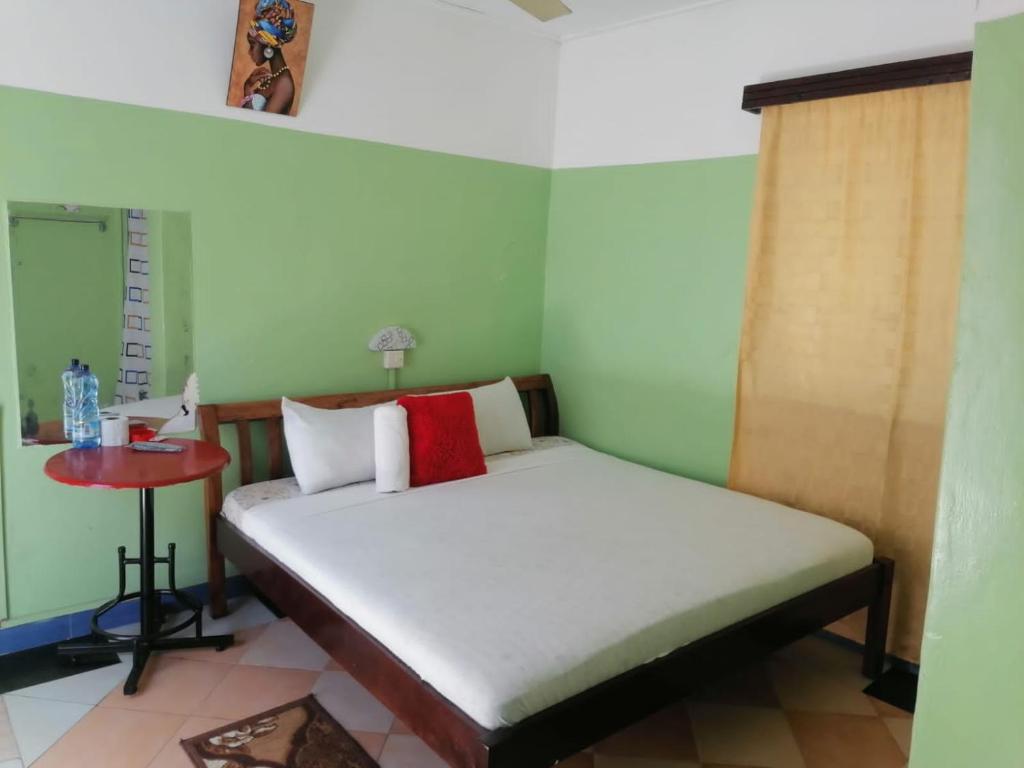 BEMU GUEST HOUSE MTWAPA, Mombasa, Kenya