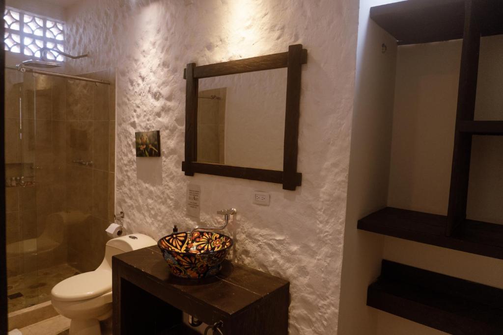 Koupelna v ubytování Tuki Hostel & Lounge