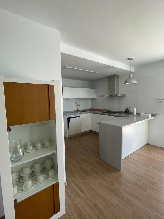 Kuchyň nebo kuchyňský kout v ubytování LA MESA