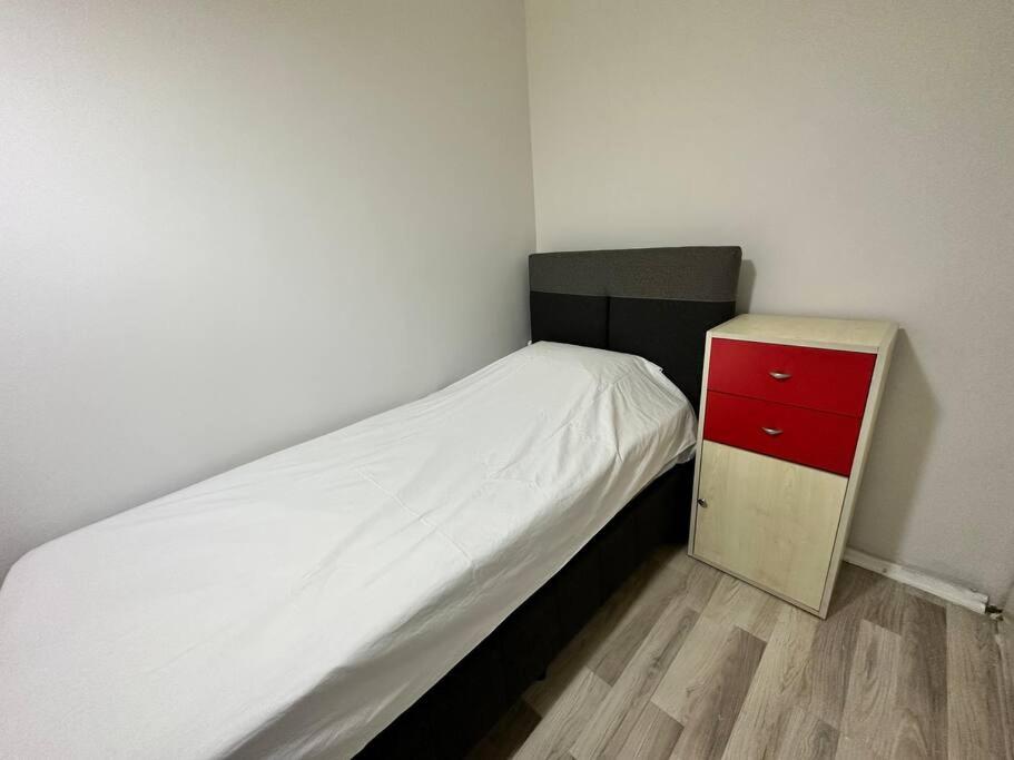 Postel nebo postele na pokoji v ubytování Taksim Cihangir'de 2+1 daire