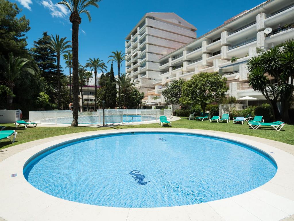 Bazén v ubytovaní Apartment Jardines del Mar by Interhome alebo v jeho blízkosti