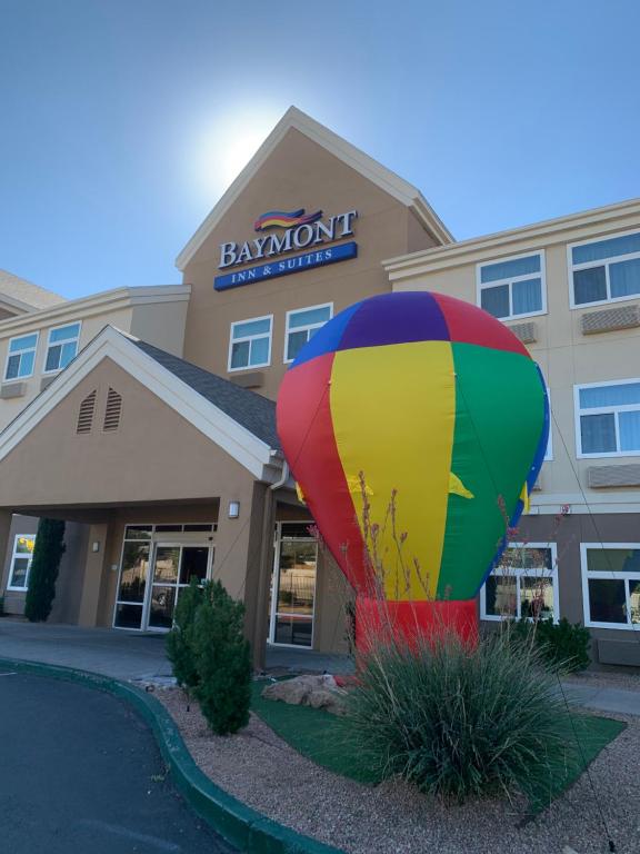 Baymont by Wyndham Albuquerque Airport photo
