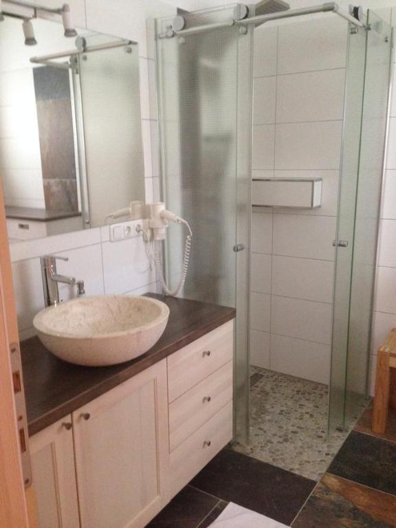 Koupelna v ubytování Haus Royal