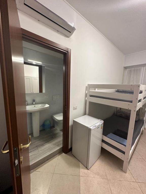 Koupelna v ubytování Gigli, rooms con cucina in comune e terrazza