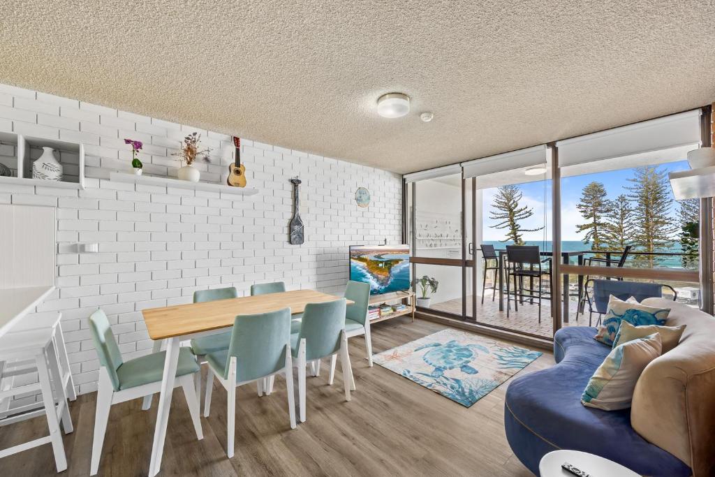 Avalon on Alex Beach 2 Bedroom Apartment, Alexandra Headland (updated