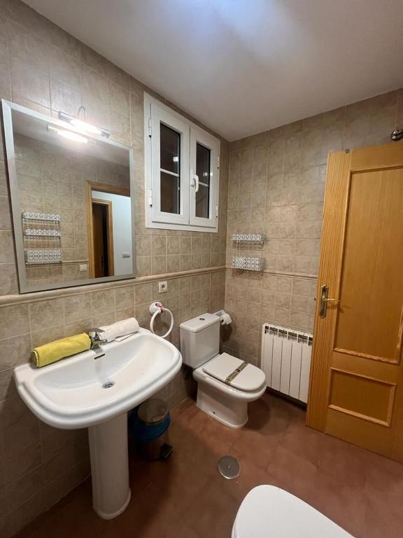 A bathroom at BUENAVISTA DELUXE