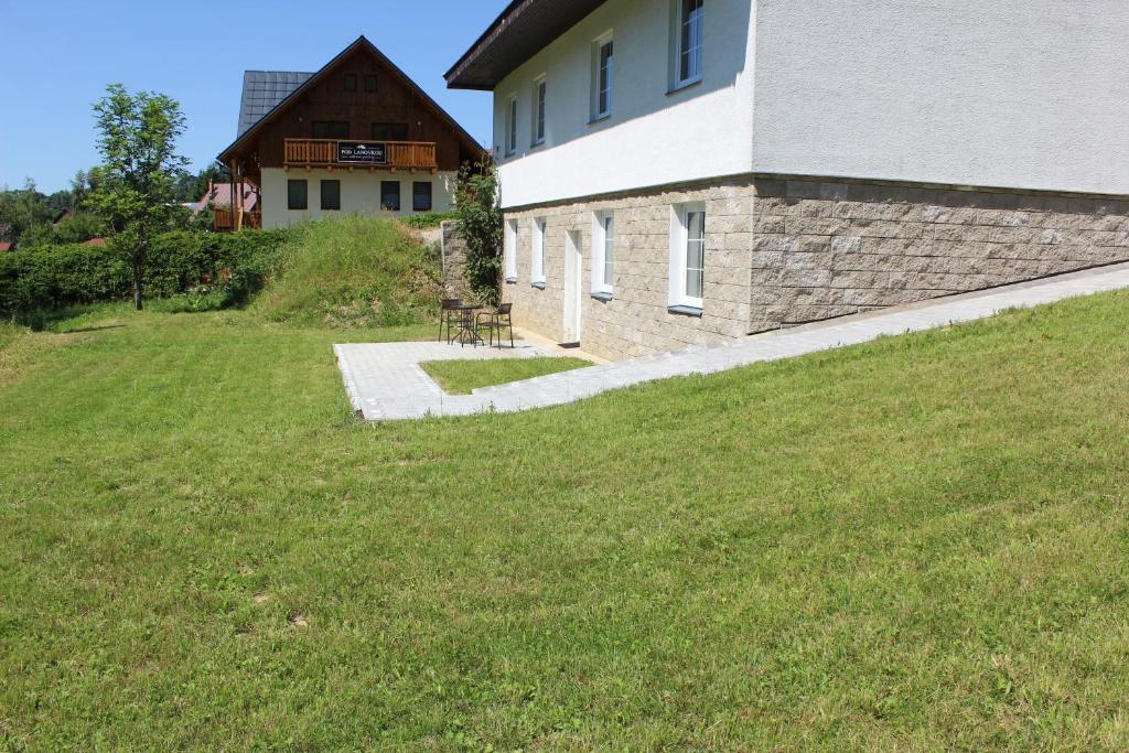 Zahrada ubytování Studia Pod Lysou